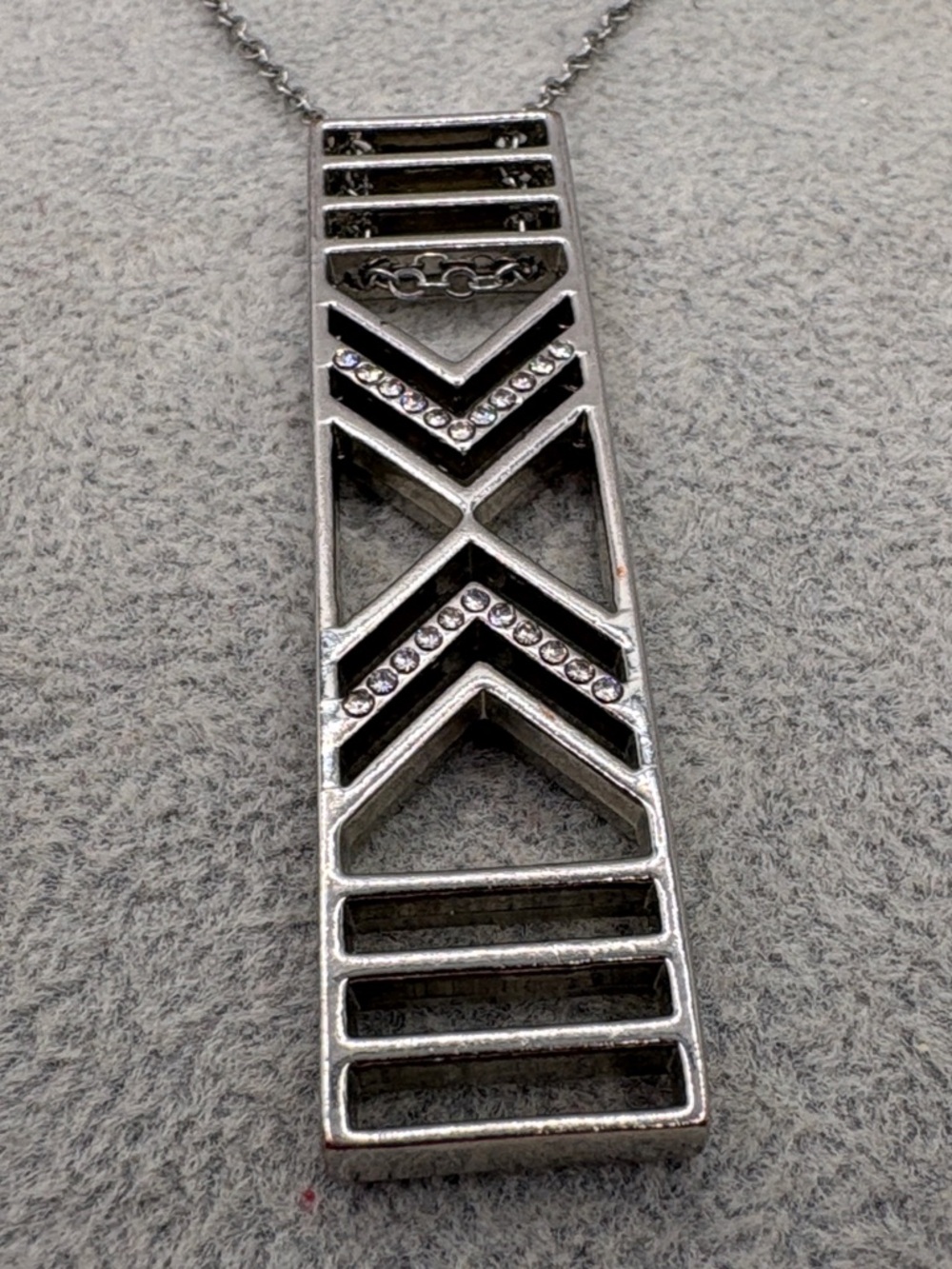 Express Silver Rhinestone Bar Necklace - Picture 4 of 7